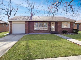 2809 Oak Ave, Mattoon, IL 61938