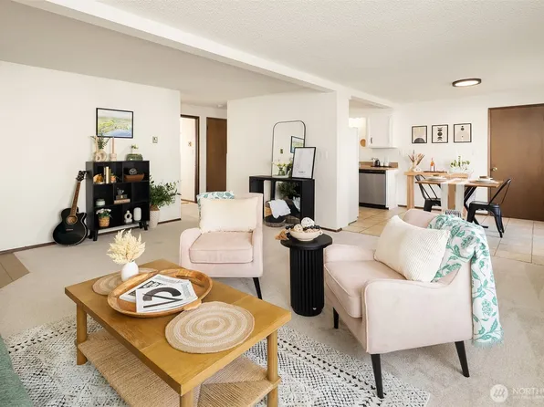 1612 33rd Street #104, Everett, WA 98201