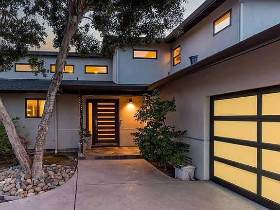 3rd image of 16510 Shady View Ln