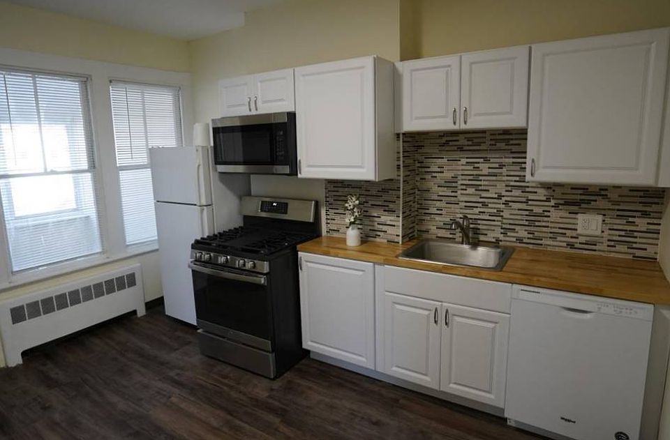 1st image of 69 Holworthy St #1