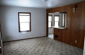 2nd image of 2092 Oak Ln