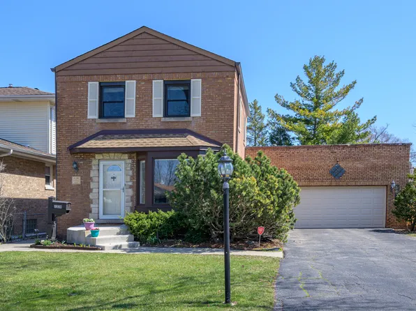 8339 N Ottawa Ave, Niles, IL 60714