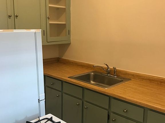 4th image of 1450 Alice St APT 18