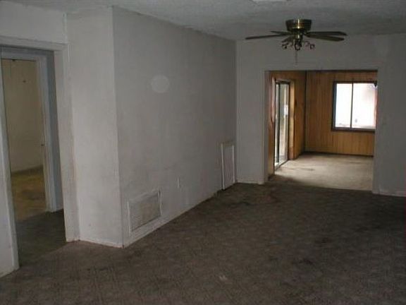 2nd image of 2621 Coral Ave