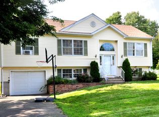 15 Jefferson St, Manchester, CT 06042