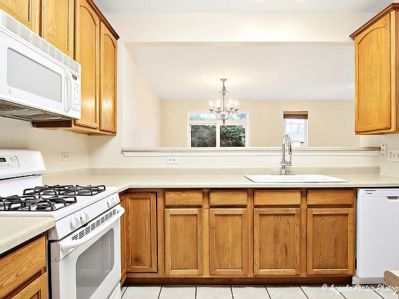 4th image of 304 Whitaker Trl #2-4