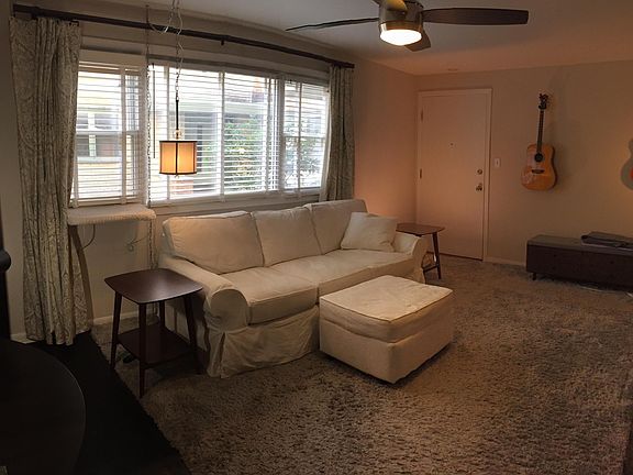 2nd image of 6022 N Avondale Ave APT 1N