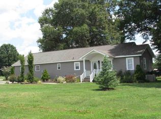 3554 Greenpond Rd, Woodruff, SC 29388