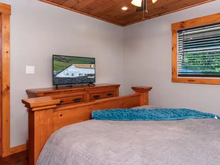 623 Wintergreen Dr — Photo 27