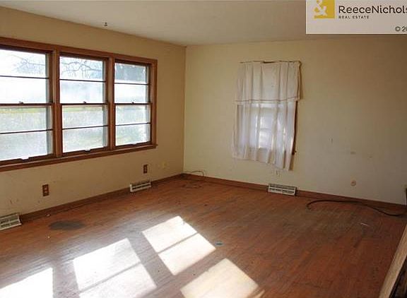 4th image of 16024 NE 116th St