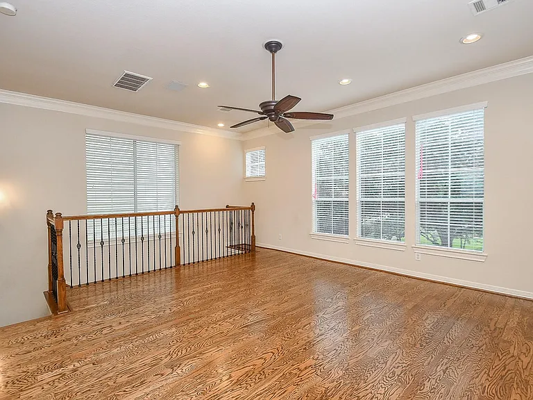 3126 Clearview Cir — Photo 5