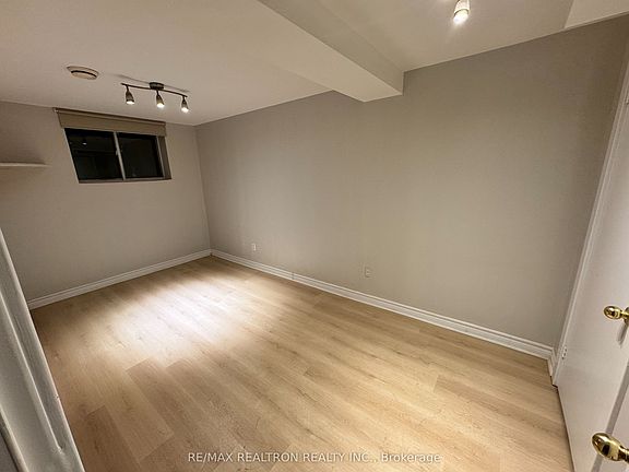 5th image of 168 Hodgson Dr