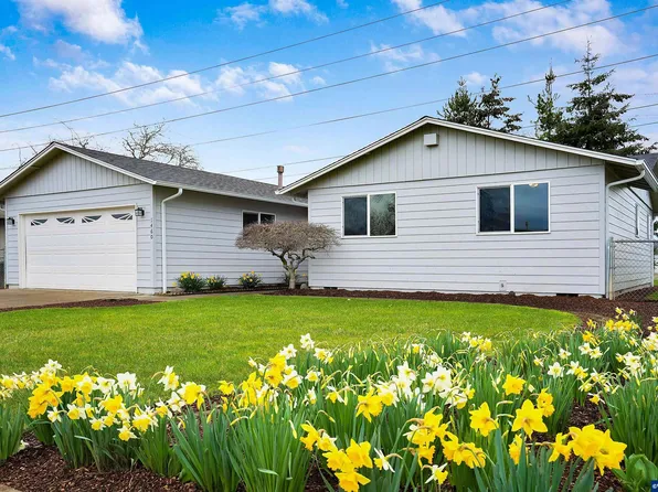 1460 Stone Hedge Dr NE, Keizer, OR 97303