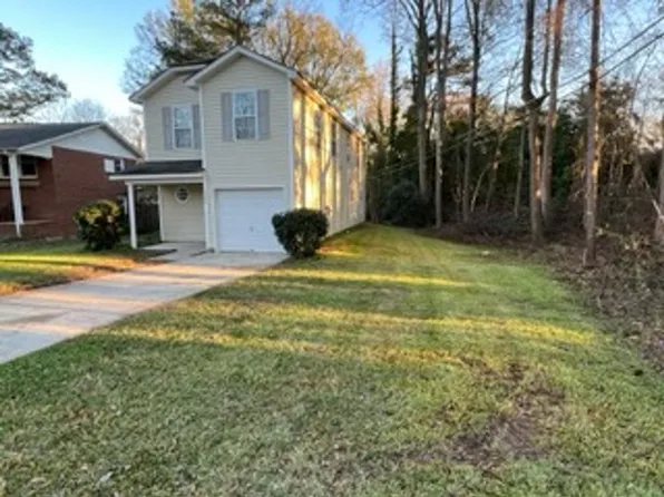 5400 Venado St, Charlotte, NC 28215