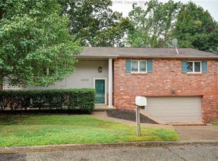 1009 Rustling Rd, South Charleston, WV 25303