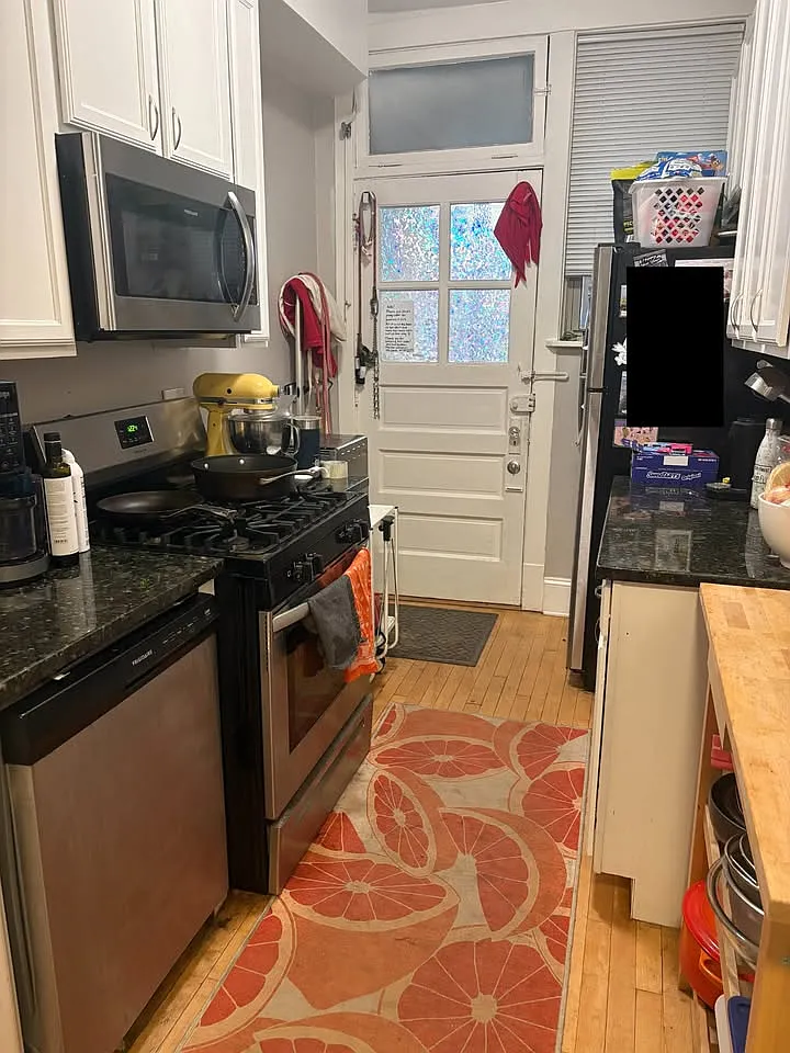 2 bed, 989 sqft, $2,495 — Photo 3