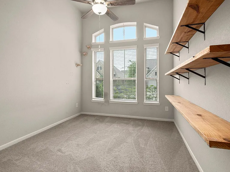 6322 Lemon Balm Ln — Photo 16