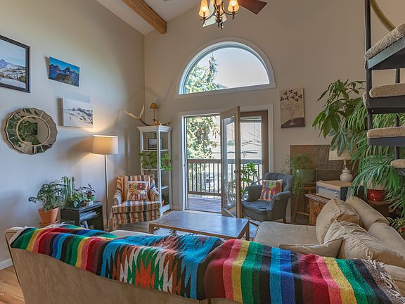 5th image of 265 Aspen Dr APT 8