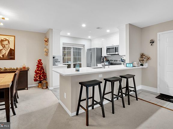 4th image of 6614 Jupiter Hills Cir APT F