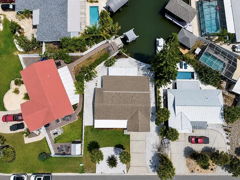 6513 Abaco Dr — Photo 57