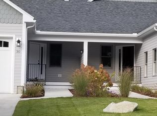 26 Amy Ct, Pittsfield, MA 01201