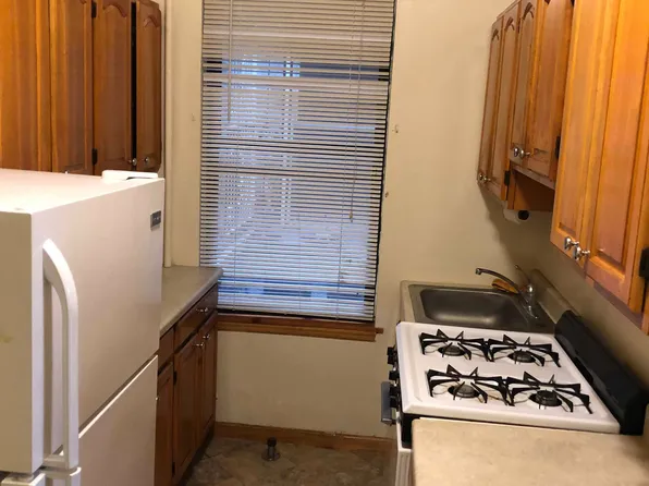 2559 East 18th Street 1 image 4 of 4