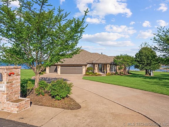 4th image of 5013 Lake Breeze Rd