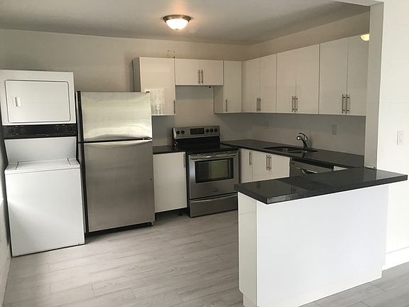 3rd image of 12145 NE 11th Ct