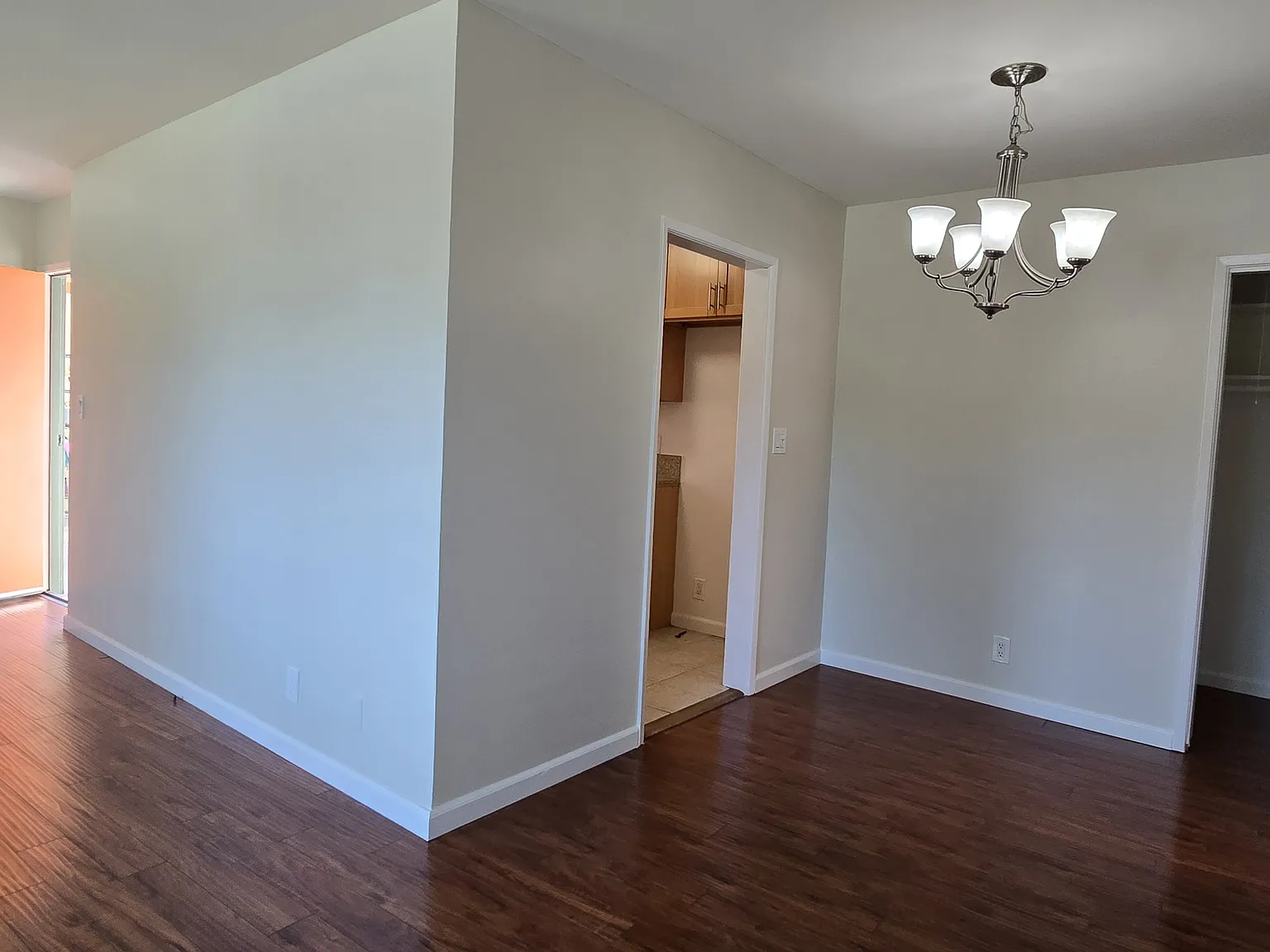 1 bed, 740 sqft, $2,050 — Photo 4