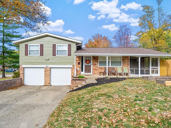 2nd image of 884 Rosetree Ln