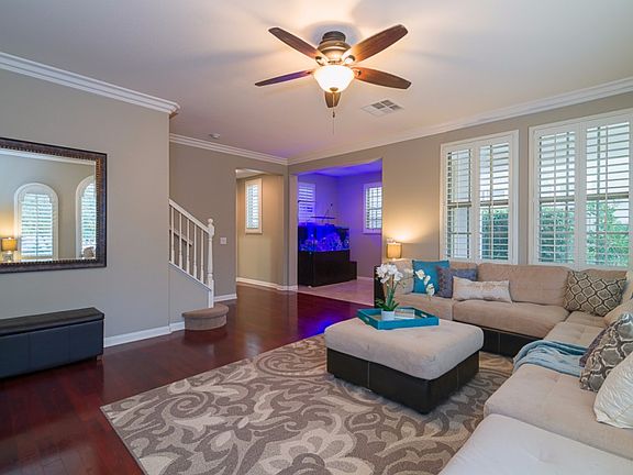 2nd image of 8488 Spreckels Ln