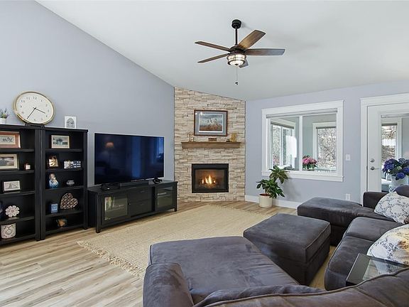 2nd image of 4974 Field Crest Lane