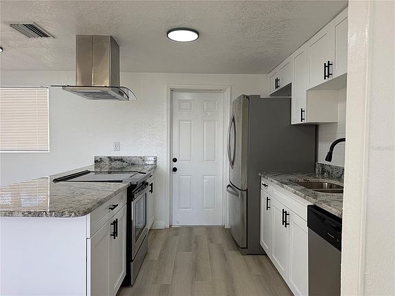 4th image of 3821 AVENUE J NW