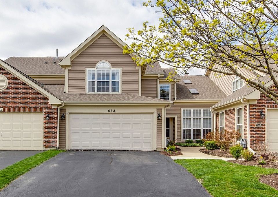 Front View - 2 car garage, spacious drive way