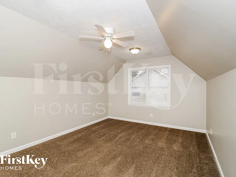307 Marble Ct — Photo 12