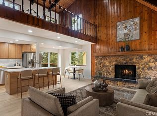 1076 Grass Valley Rd, Lake Arrowhead, CA 92352