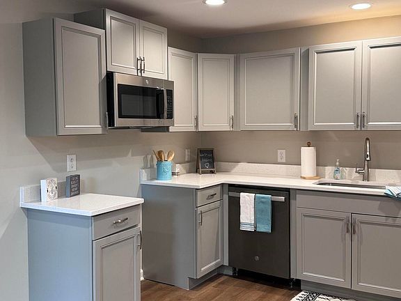4th image of 1404 E Fourteenth Street