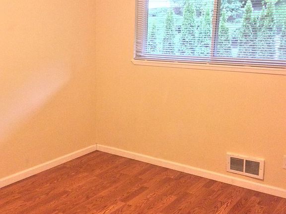 4th image of 2717 76th Ave SE #Mm202