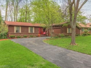 2141 Bayham Dr SE, Kentwood, MI 49508