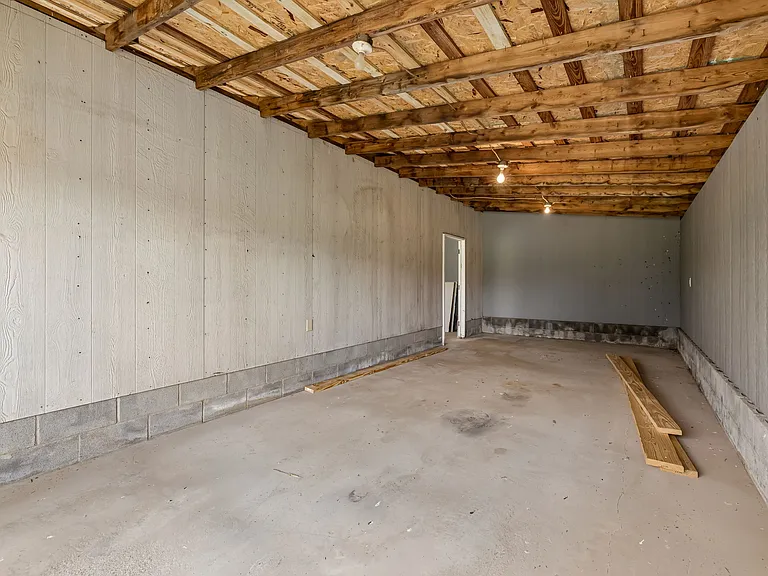 1305 Highway 48 S — Photo 49