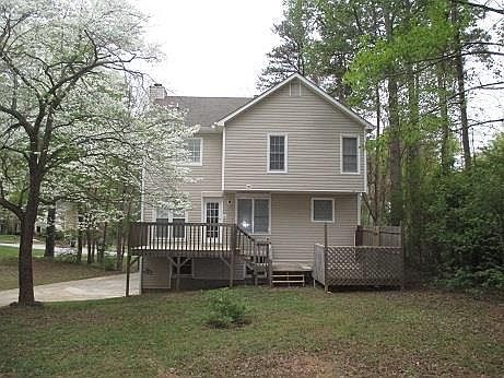 4th image of 3890 Mill Glen Dr