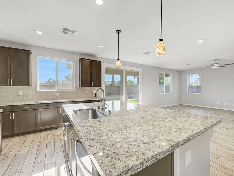 7447 Ardenno St — Photo 17
