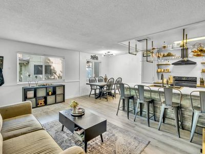 5146 Connecticut Dr APT 2, Sacramento, CA, 95841