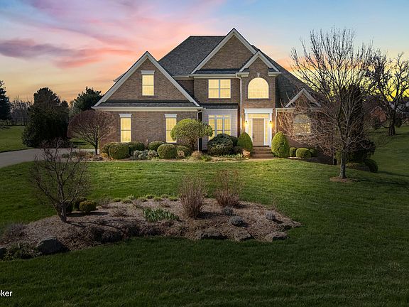 2nd image of 1021 Windsor Dr