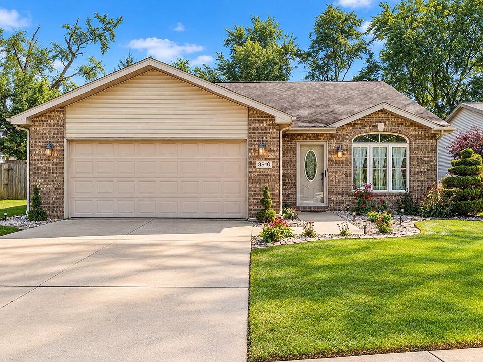 1st image of 3910 Bayberry Ln