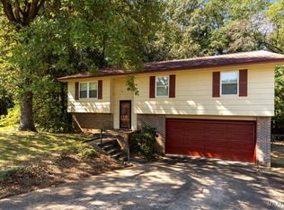 106 Magnolia Ct, Prattville, AL 36067