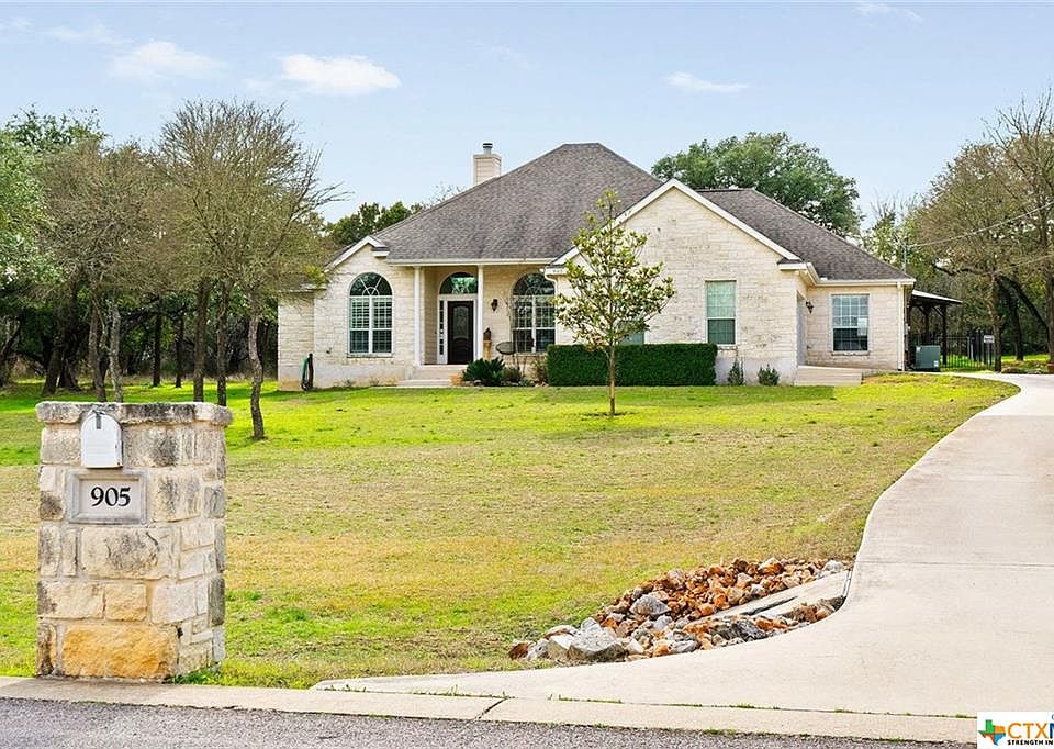 1st image of 905 Mountain Dr