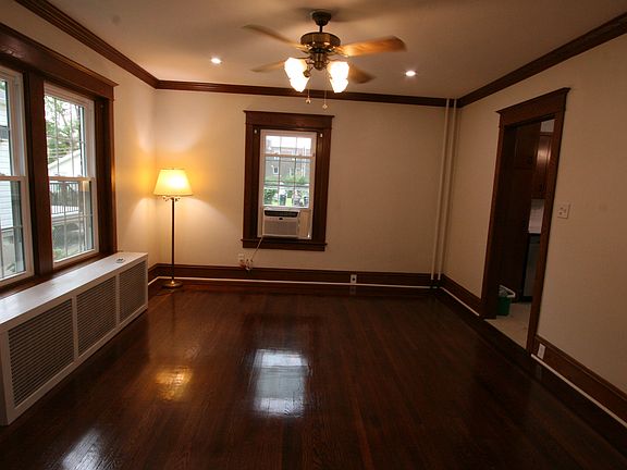 4th image of 212 E 4th St