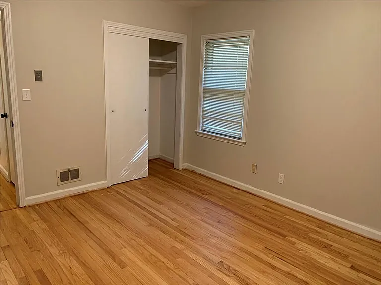 1203 Biltmore Dr — Photo 15