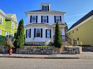 40 Crowley St, Lowell, MA 01852